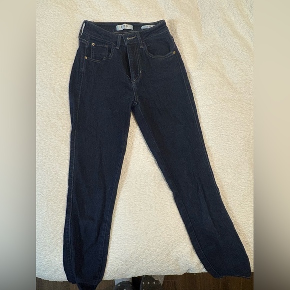 Guess jeans,  size 24 - Picture 2 of 7